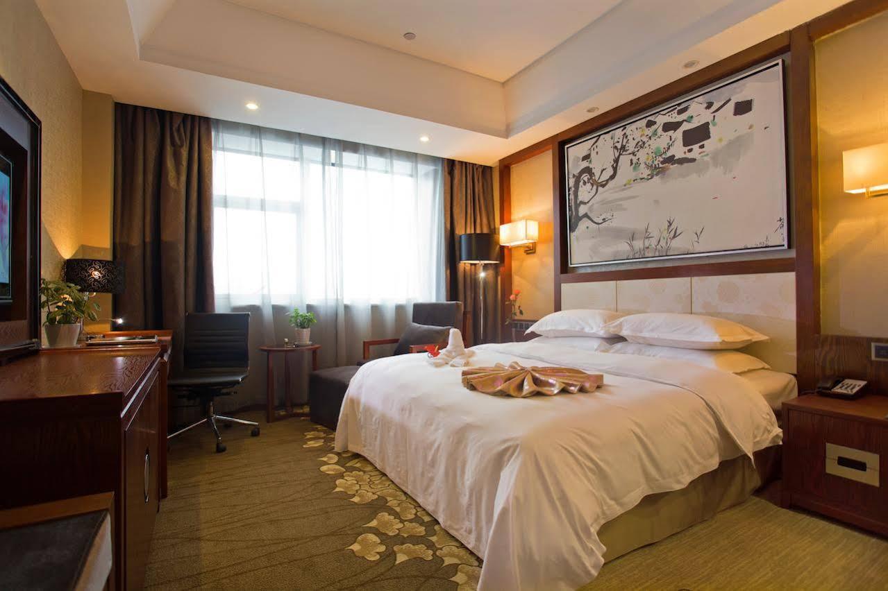 Joymoon Hotel Хуаншань Экстерьер фото