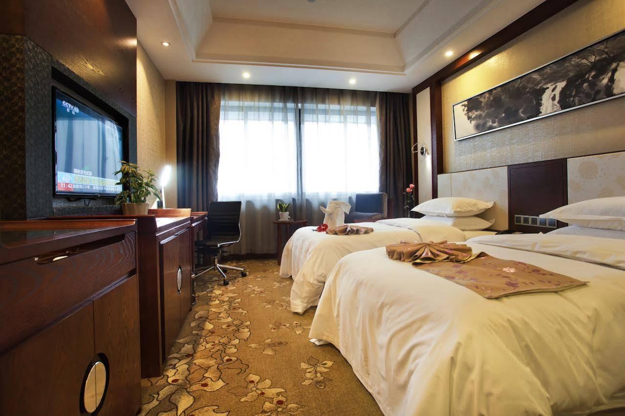 Joymoon Hotel Хуаншань Экстерьер фото